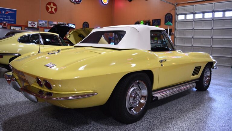 1967-427-Corvette - Panther Road Classics