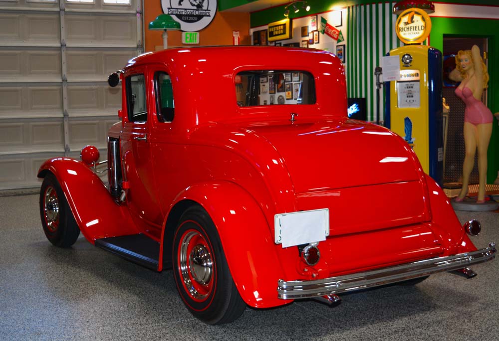 32 Ford 5-Window 128 JPG